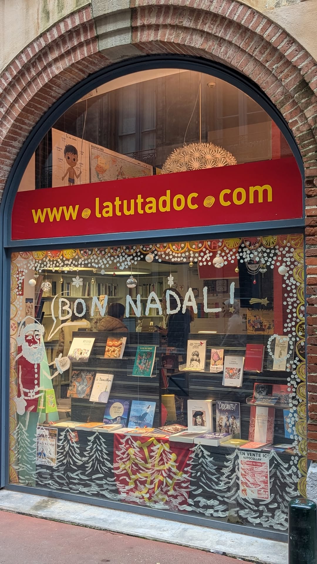 590577270_1294519249387379_7414324565458545108_n